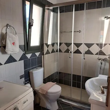 Korallis Apartment Karavádhos