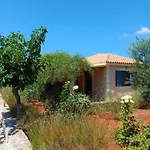 Apartament Korallis Karavádhos
