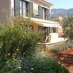 Korallis Apartament Karavádhos