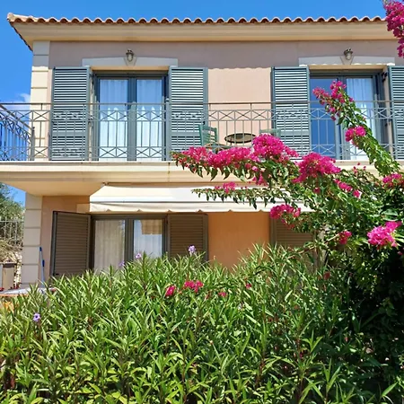 Korallis Villas *