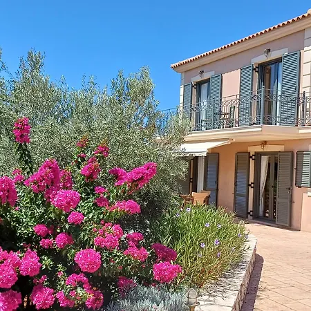 Korallis Villas Apartment Karavados