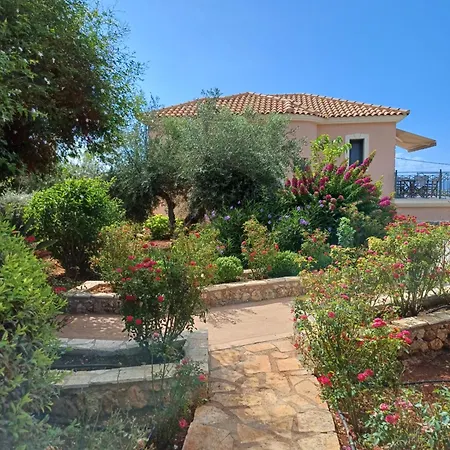 Korallis Villas * Karavados