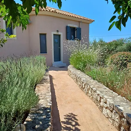 Korallis Villas Apartment Karavados