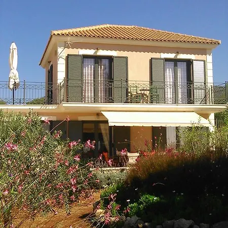 Korallis Villas * Karavados